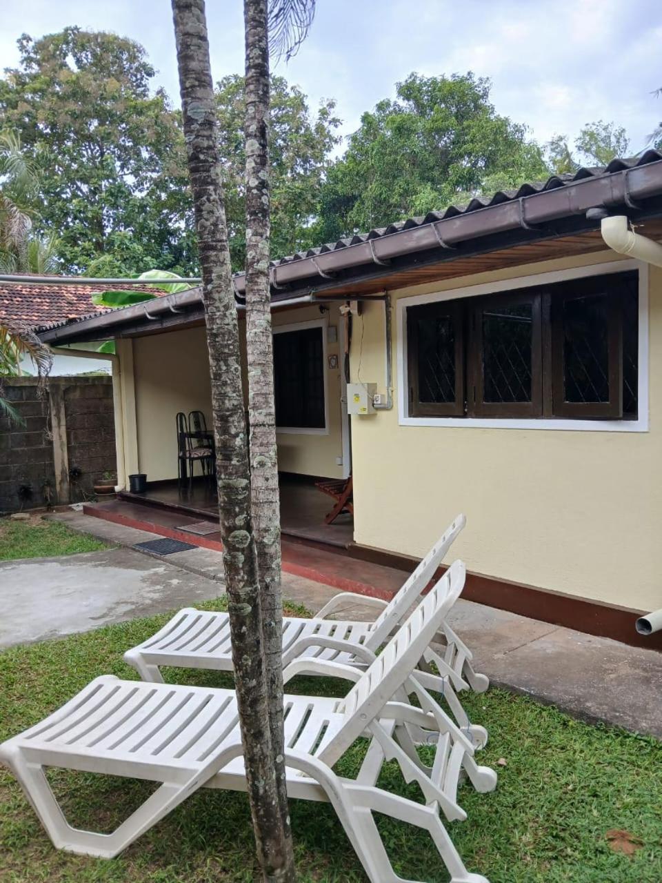 Fuchs Villas Negombo Esterno foto